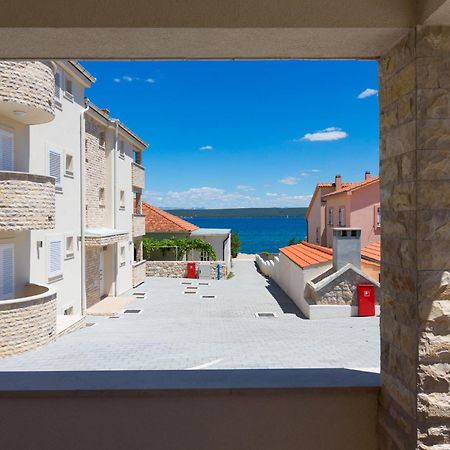 Orkula Apartments Пашман Экстерьер фото