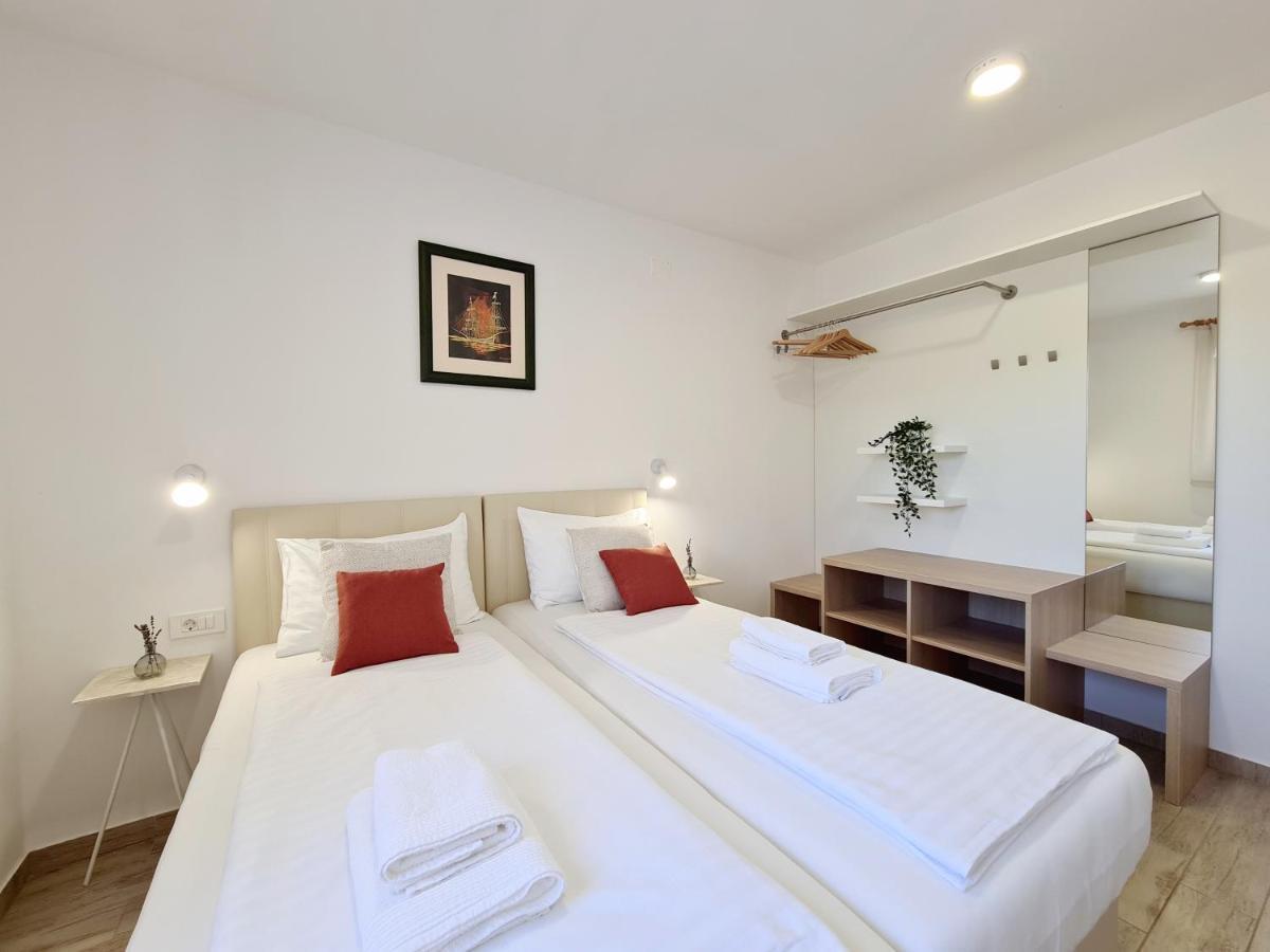 Orkula Apartments Пашман Экстерьер фото