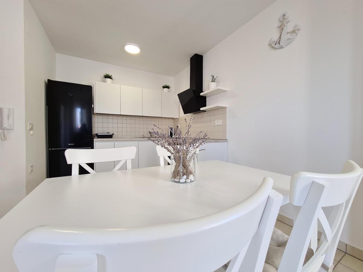 Orkula Apartments Пашман Экстерьер фото
